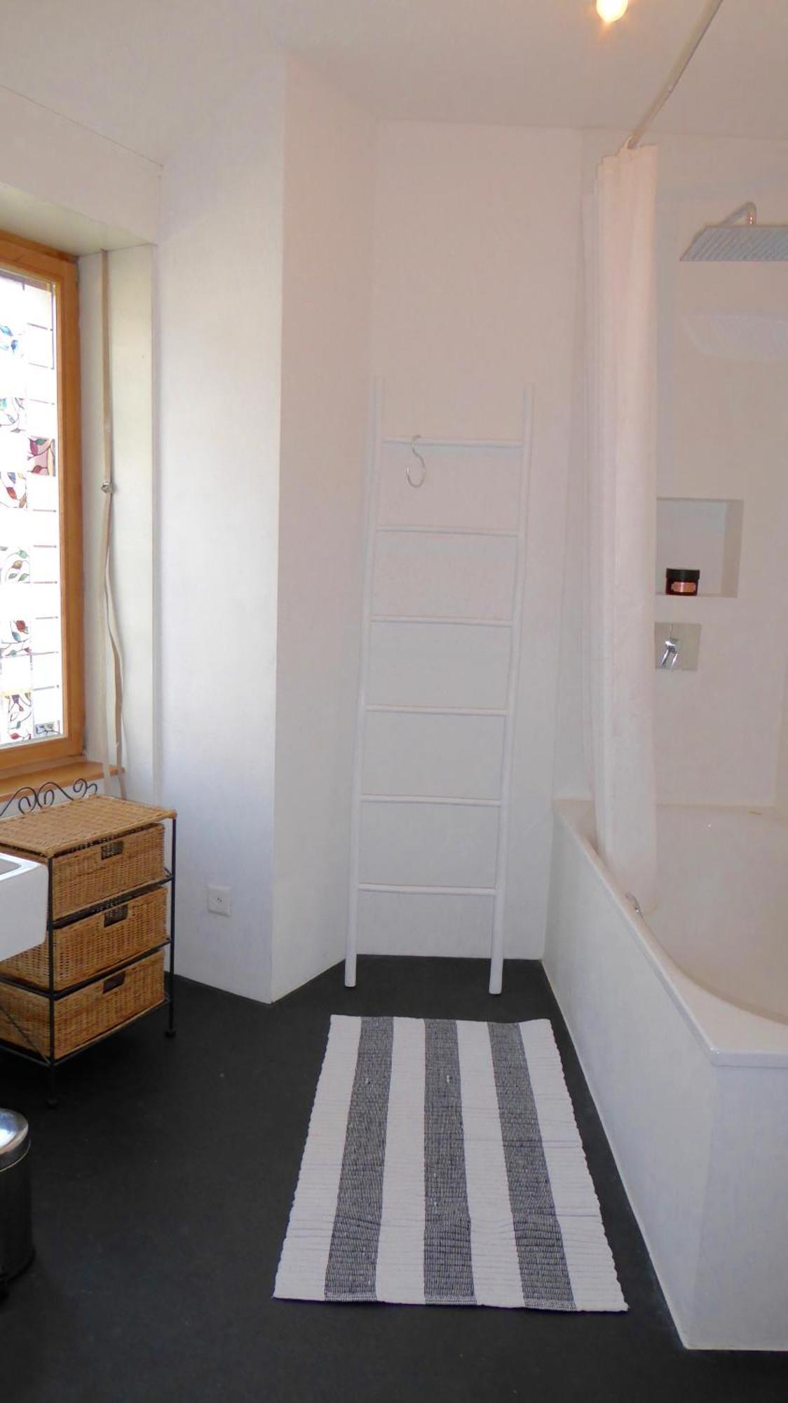 Georgian Guest Rooms Basel Exterior foto