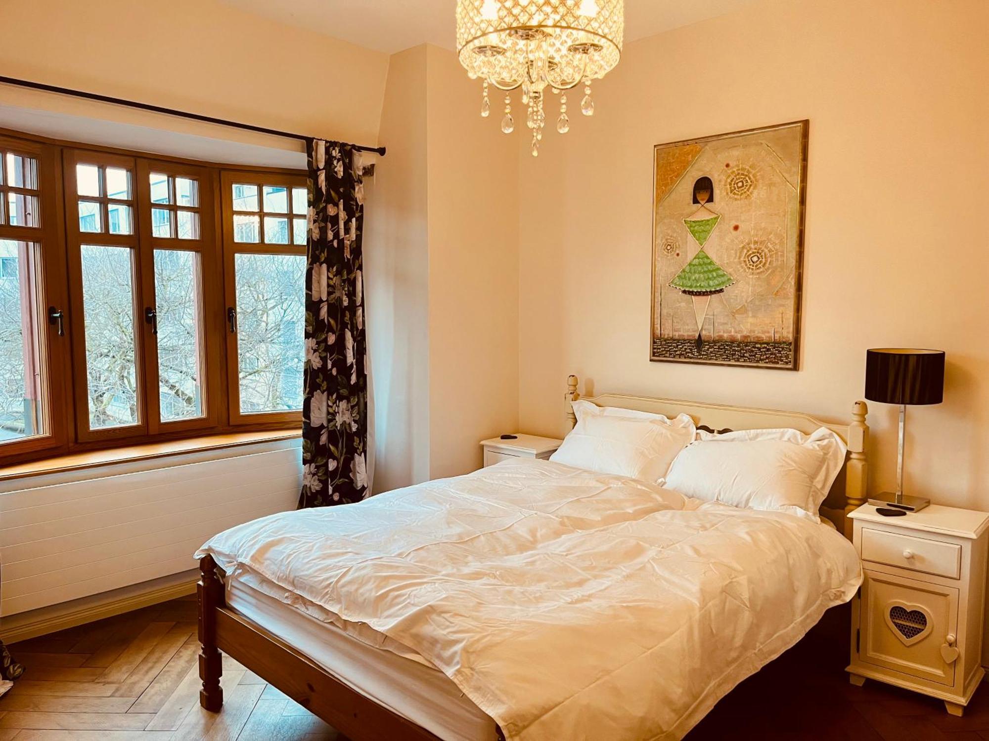 Georgian Guest Rooms Basel Exterior foto